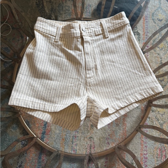 Universal Thread Sailor Striped Cream Women's Shorts - Picture 1 of 4